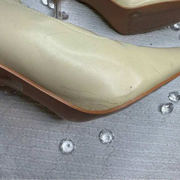 PrettyLittleThing boots - Picture 6 of 7